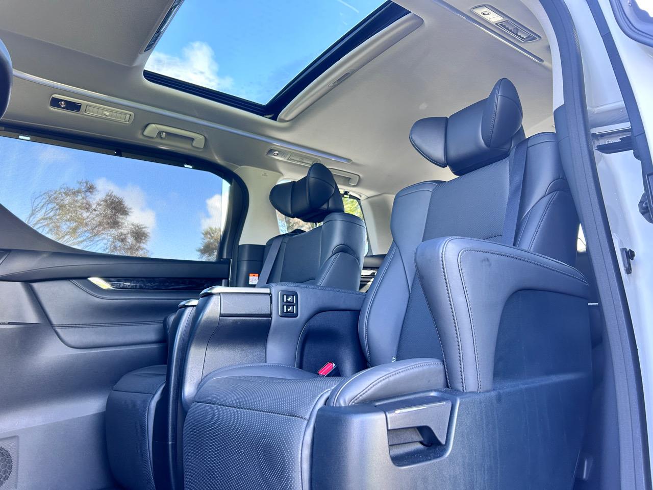 2023 Toyota Alphard