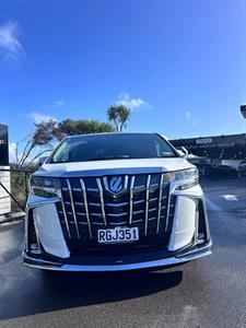 2023 Toyota Alphard - Thumbnail