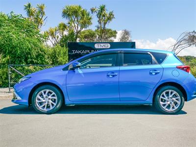 2015 Toyota Corolla - Thumbnail