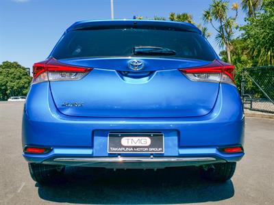 2015 Toyota Corolla - Thumbnail