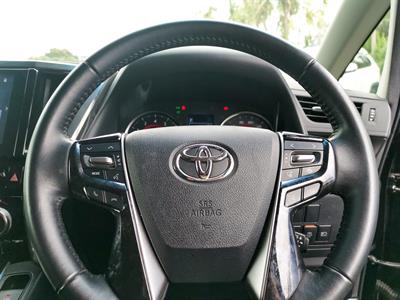 2020 Toyota Alphard - Thumbnail