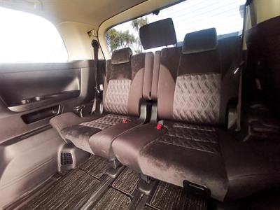 2020 Toyota Alphard - Thumbnail