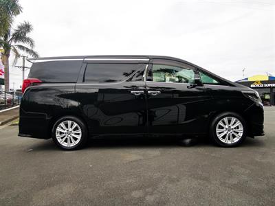 2020 Toyota Alphard - Thumbnail