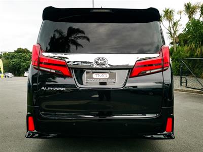 2020 Toyota Alphard - Thumbnail