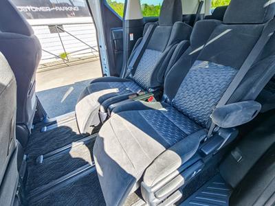 2015 Toyota Vellfire - Thumbnail