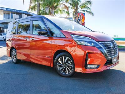 2022 Nissan Serena - Thumbnail