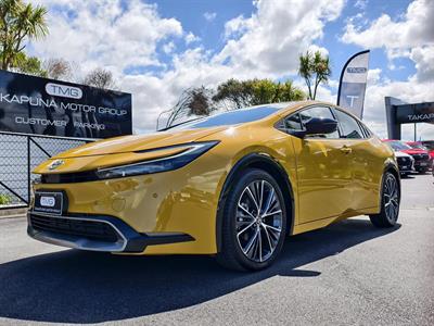 2023 Toyota Prius - Thumbnail