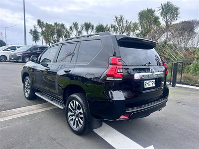 2022 Toyota Landcruiser Prado - Thumbnail