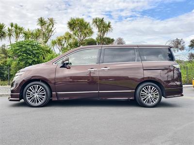 2019 Nissan Elgrand - Thumbnail