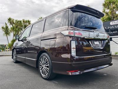 2019 Nissan Elgrand - Thumbnail