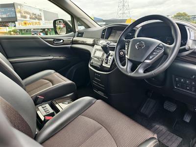 2019 Nissan Elgrand - Thumbnail