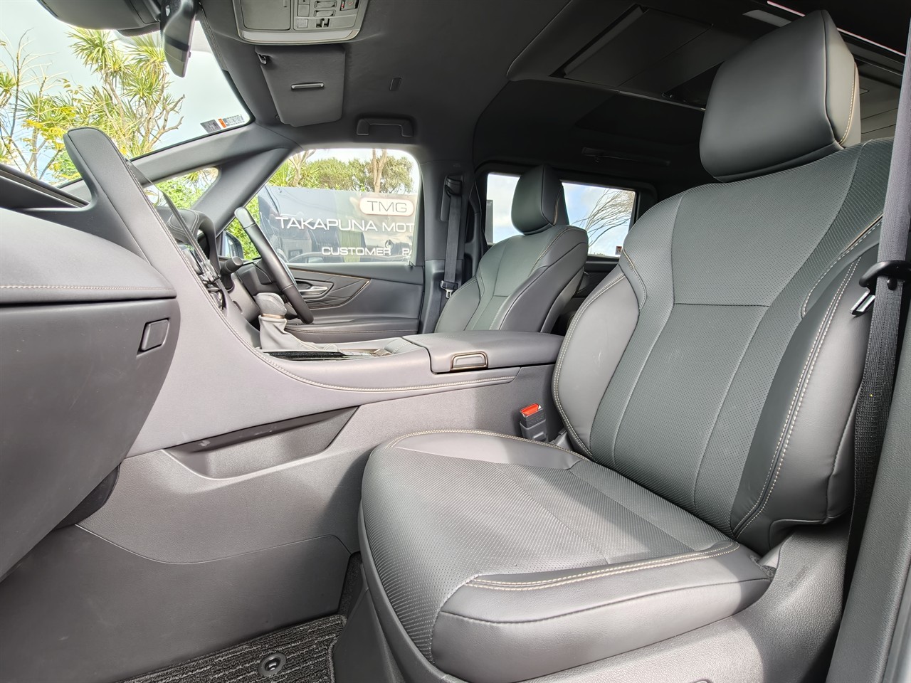 2024 Toyota Alphard