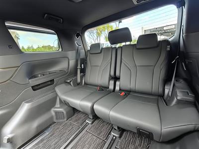 2024 Toyota Alphard - Thumbnail
