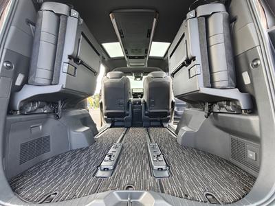 2024 Toyota Alphard - Thumbnail