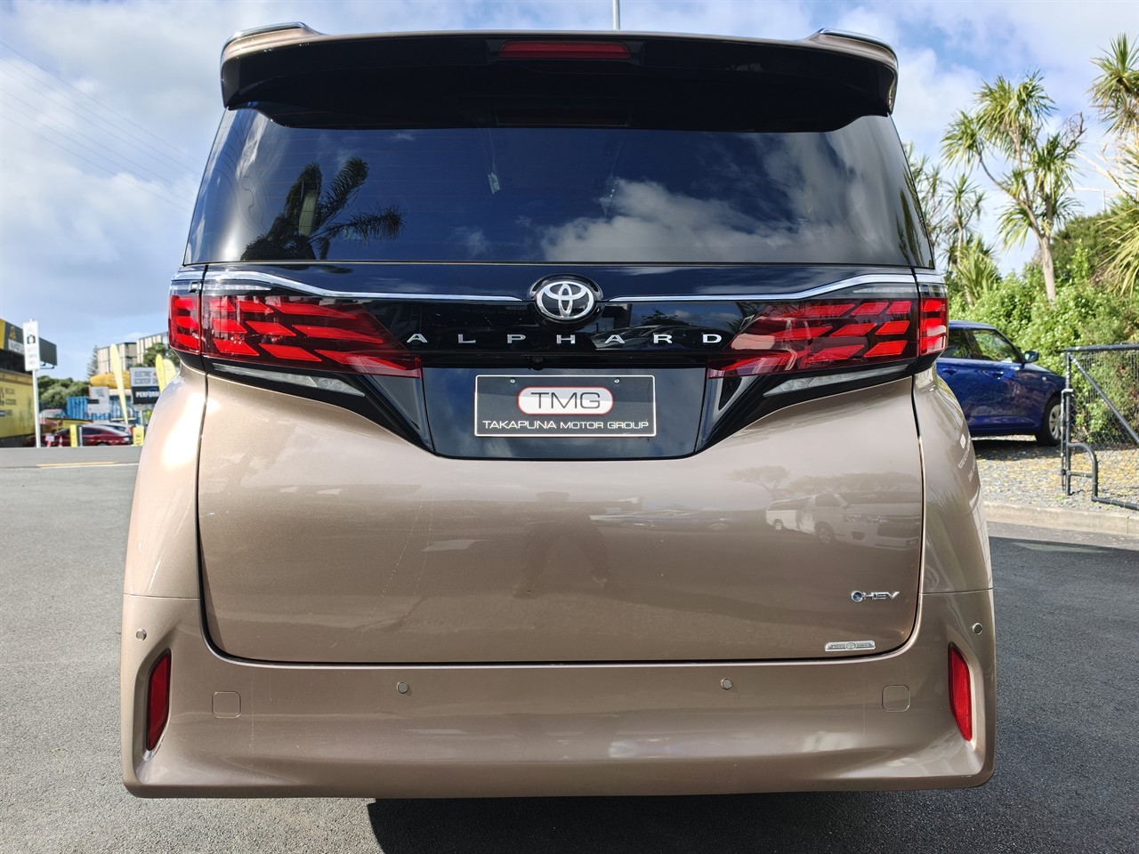 2024 Toyota Alphard