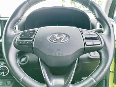 2020 Hyundai Venue - Thumbnail