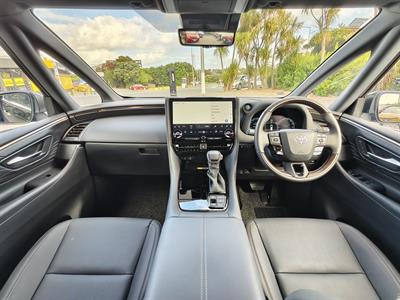 2025 Toyota Alphard - Thumbnail