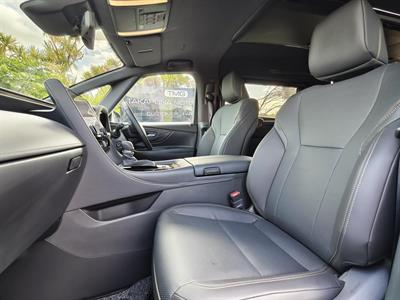 2025 Toyota Alphard - Thumbnail