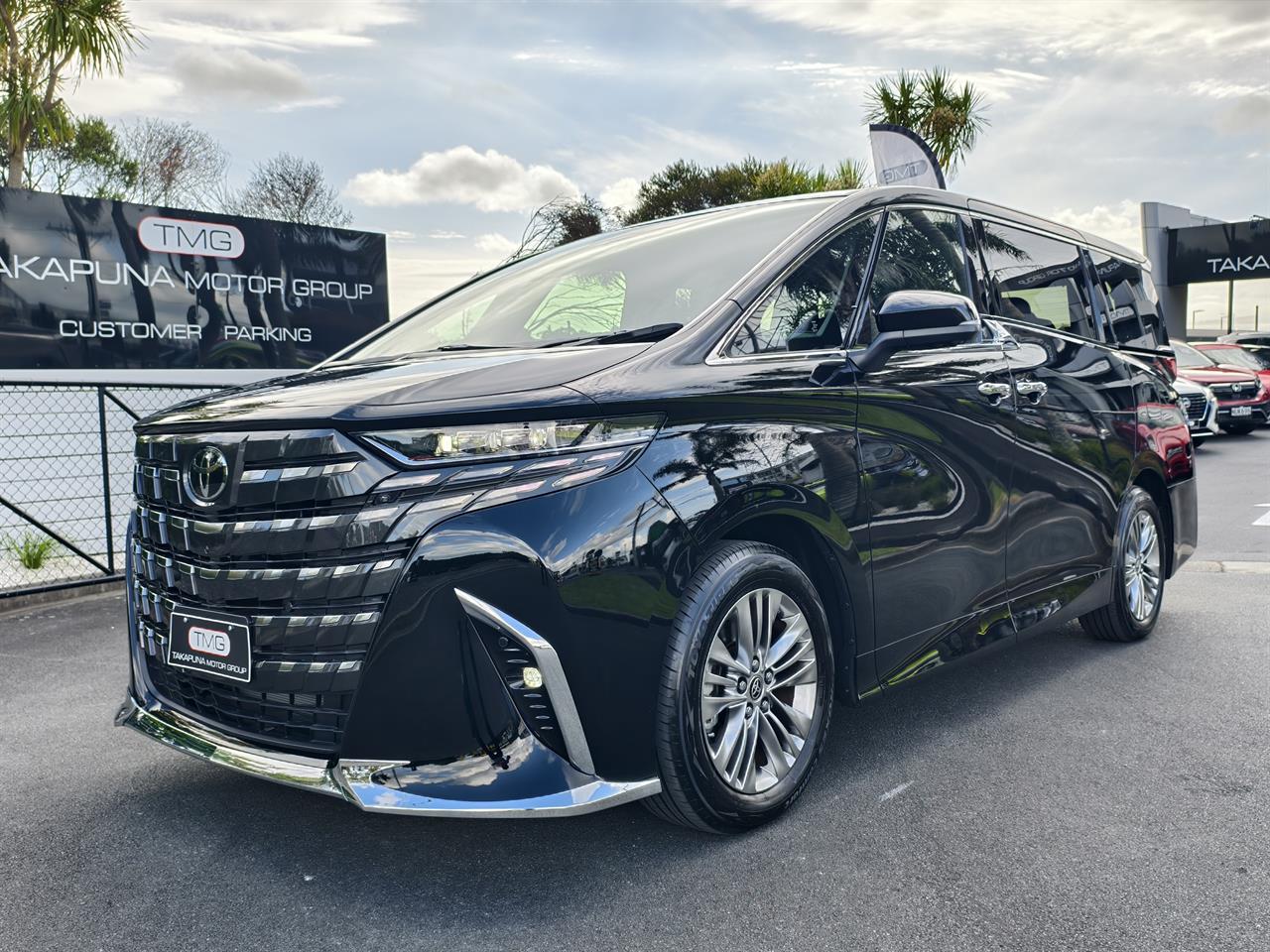 2025 Toyota Alphard