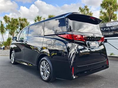 2025 Toyota Alphard - Thumbnail