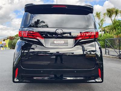 2025 Toyota Alphard - Thumbnail