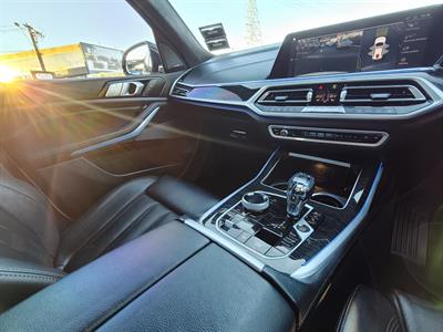 2020 BMW X7 - Thumbnail