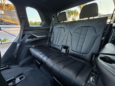 2020 BMW X7 - Thumbnail