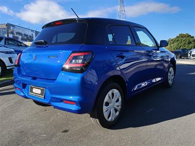 2024 Suzuki Swift - Thumbnail