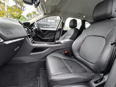 2019 Jaguar F-PACE - Thumbnail