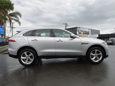 2019 Jaguar F-PACE - Thumbnail