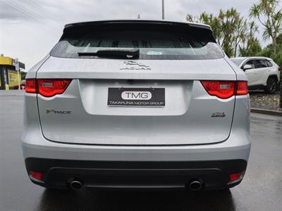 2019 Jaguar F-PACE - Thumbnail