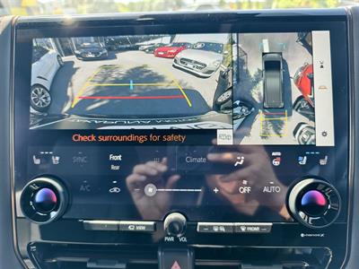 2025 Toyota Alphard - Thumbnail