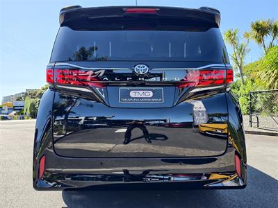 2025 Toyota Alphard - Thumbnail