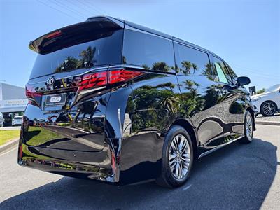 2025 Toyota Alphard - Thumbnail