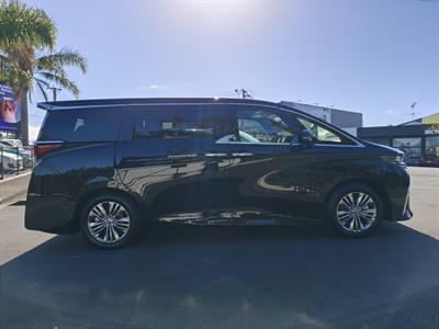 2026 Toyota Alphard - Thumbnail