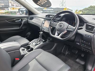 2021 Nissan X-trail - Thumbnail