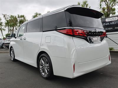 2025 Toyota Alphard - Thumbnail
