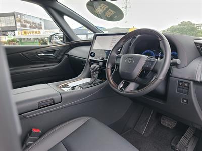 2025 Toyota Alphard - Thumbnail