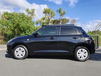 2024 Suzuki Swift - Thumbnail