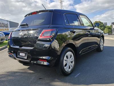 2024 Suzuki Swift - Thumbnail