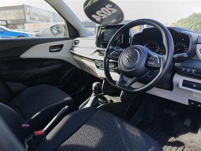 2024 Suzuki Swift - Thumbnail