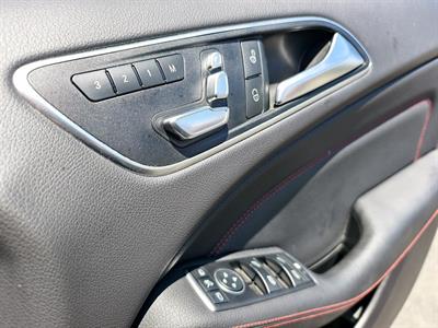 2015 Mercedes-Benz B 180 - Thumbnail