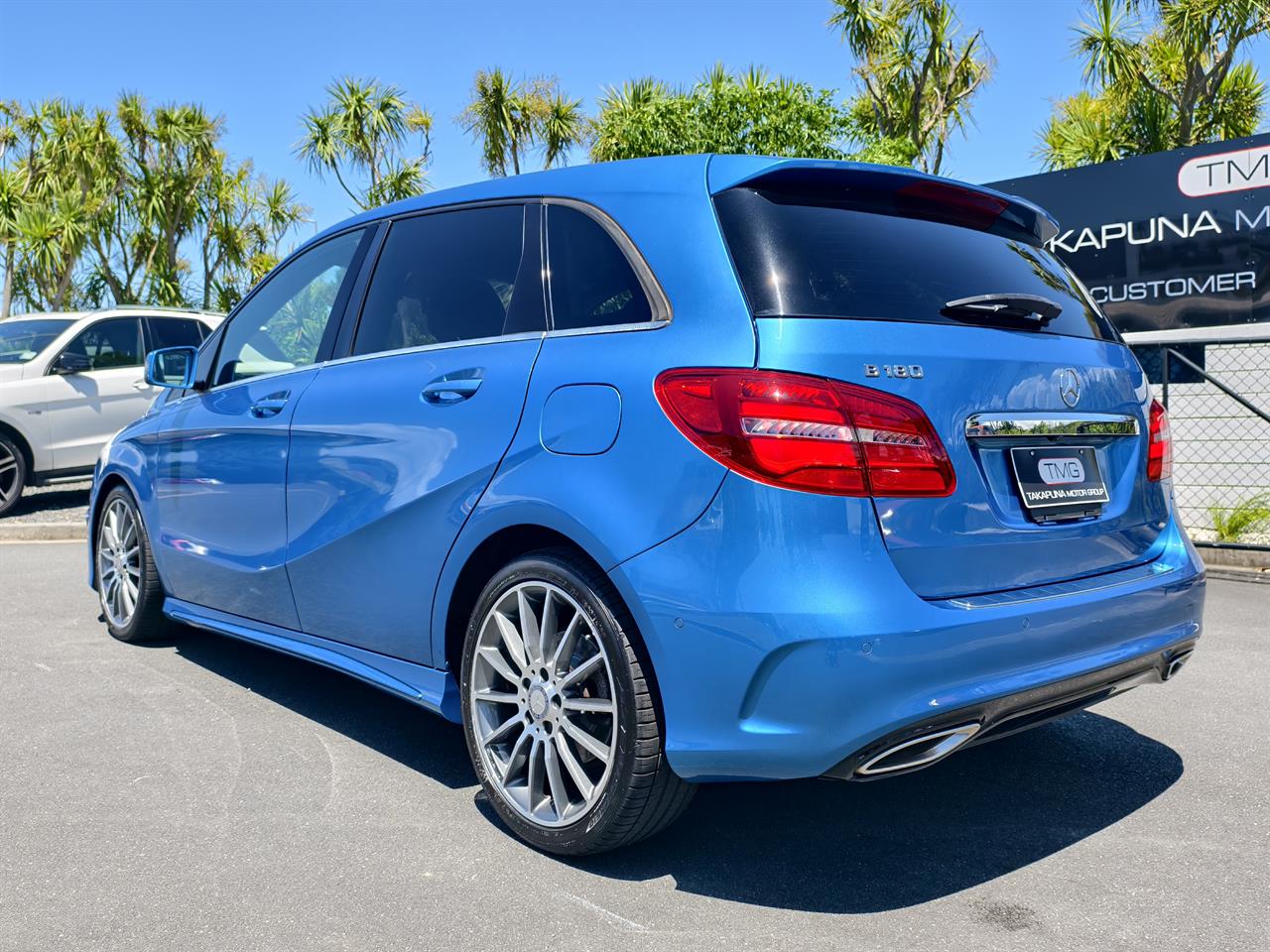 2015 Mercedes-Benz B 180