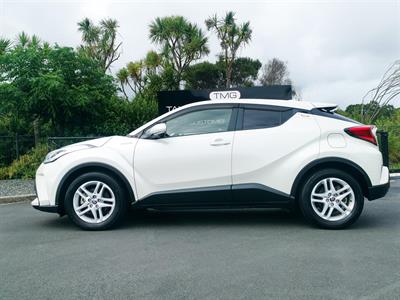 2020 Toyota C-HR - Thumbnail