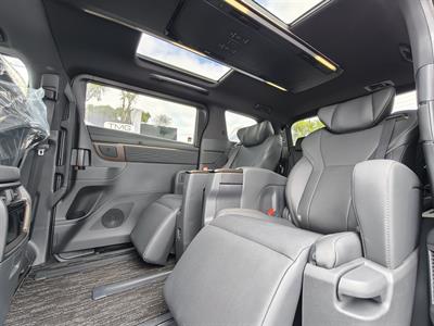 2026 Toyota Alphard - Thumbnail