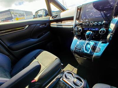 2021 Toyota Alphard - Thumbnail