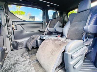 2021 Toyota Alphard - Thumbnail