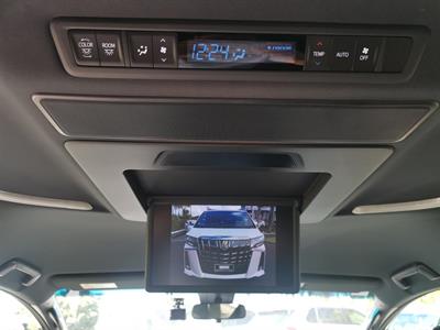 2021 Toyota Alphard - Thumbnail