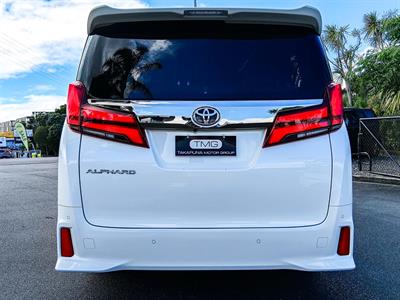 2021 Toyota Alphard - Thumbnail