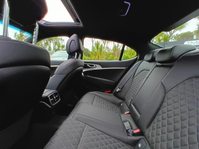 2020 Genesis G70 - Thumbnail